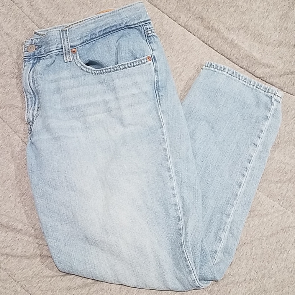 Light Levi's Boyfriend Jeans